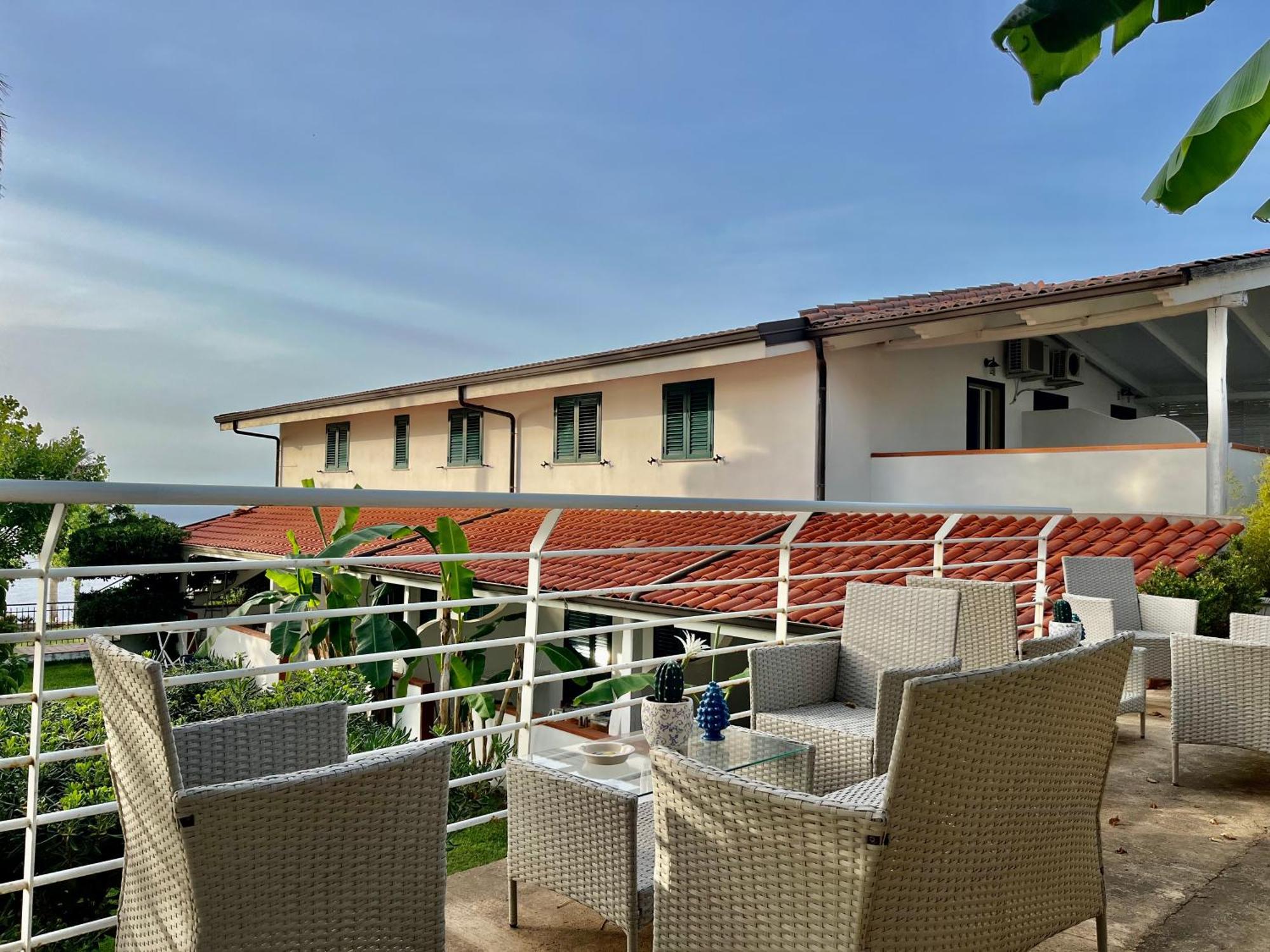 Residence Araba Fenice Тропея Экстерьер фото