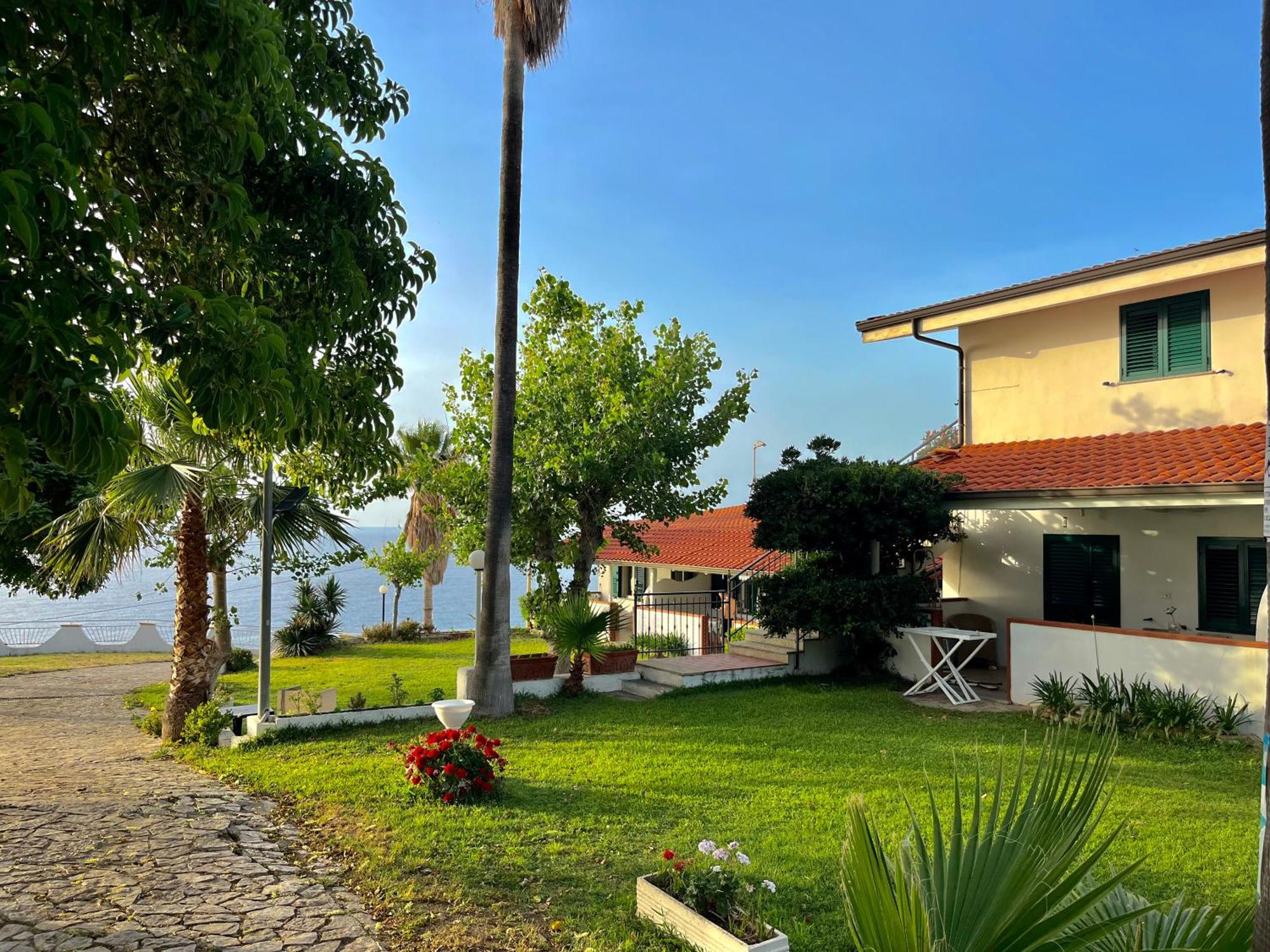 Residence Araba Fenice Тропея Экстерьер фото